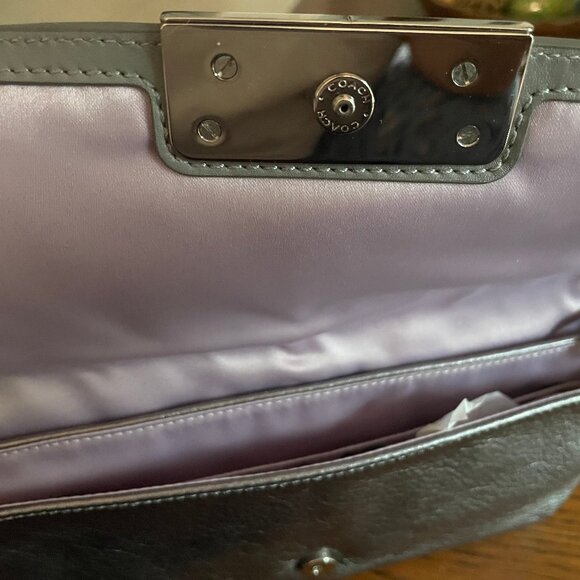 coach leather handbag - Picture 3 of 6